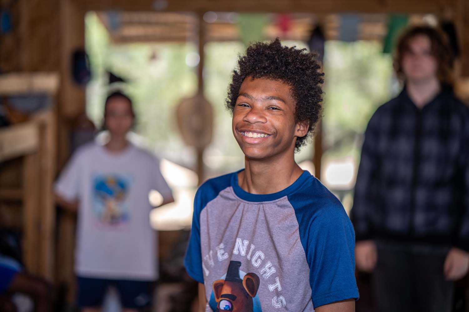 Un Lake Travis Camper sonriendo para una foto